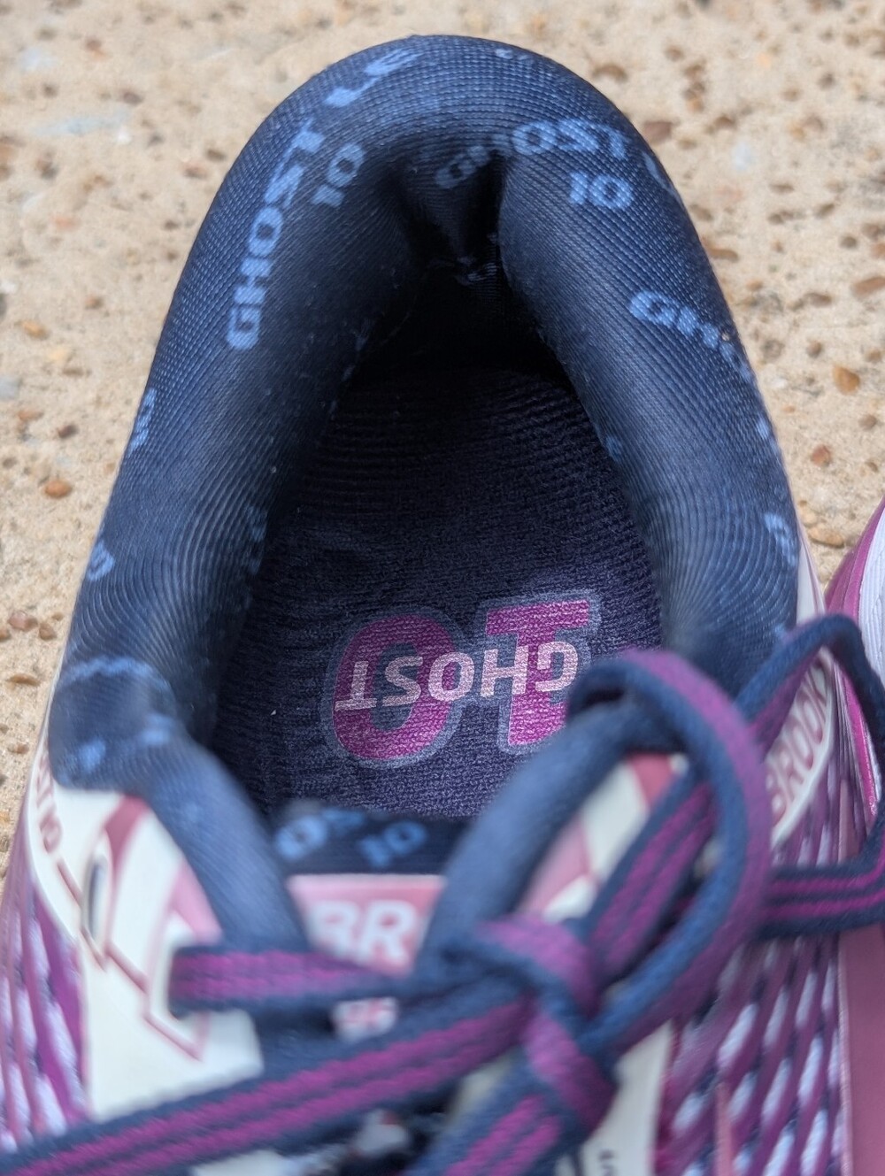 Brooks Ghost LE 10 Sneakers Women Size 9.  Excellent Pre-Owned Condition. - Picture 8 of 14